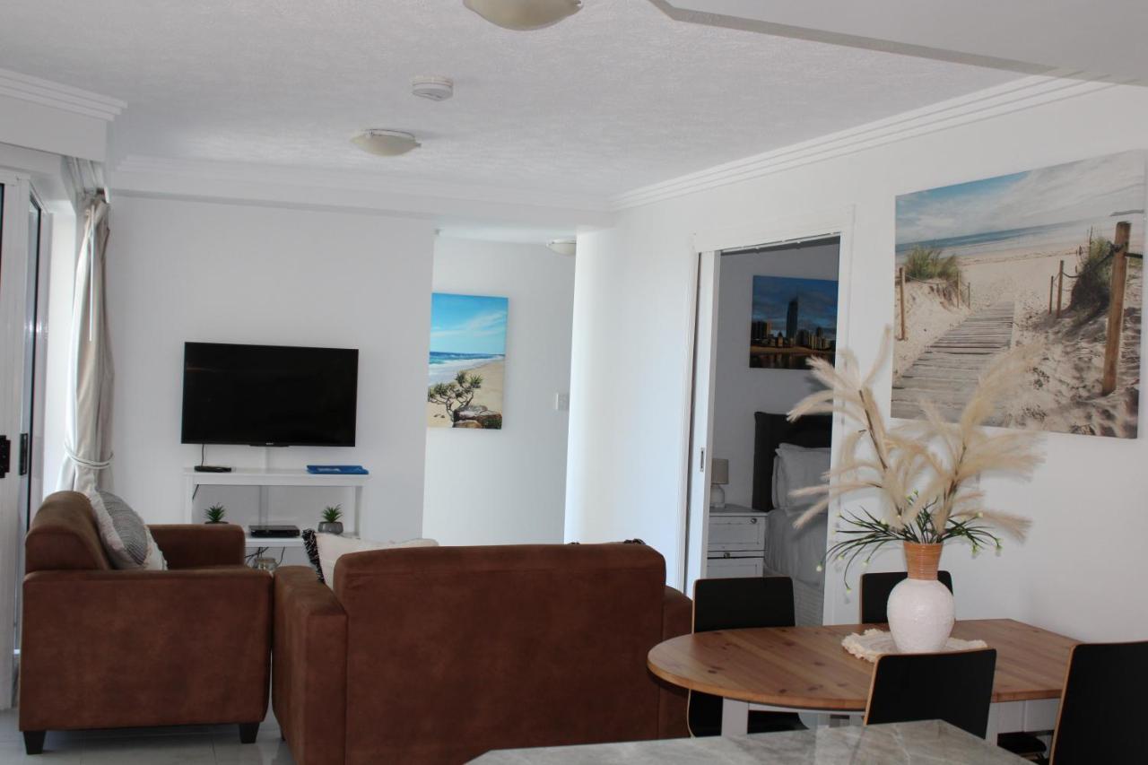 Regency On The Beach Gold Coast Exterior photo